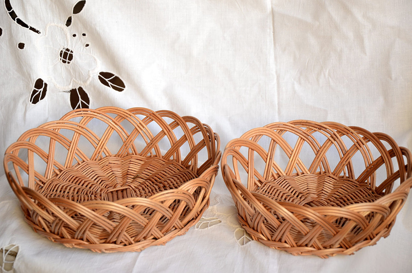 Handwoven Wicker Basket,  Fruit Basket, Bread Basket, Egg Basket, Easter Basket Display Basket, Bohemian Decor, Table Centerpiece Rustic
