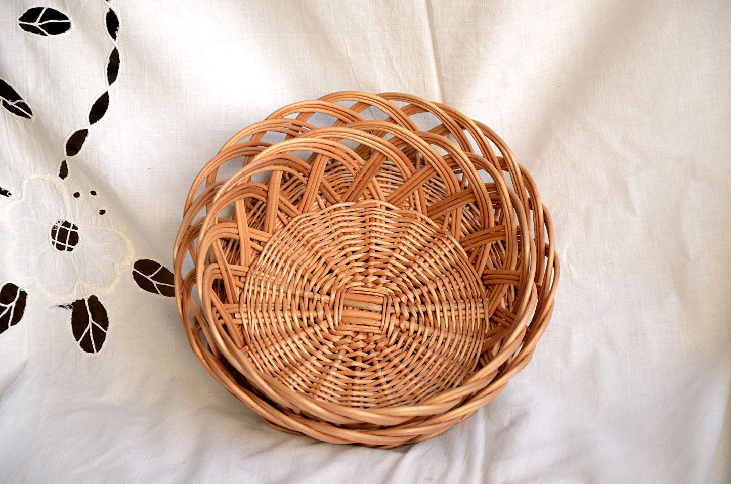 Handwoven Wicker Basket,  Fruit Basket, Bread Basket, Egg Basket, Easter Basket Display Basket, Bohemian Decor, Table Centerpiece Rustic