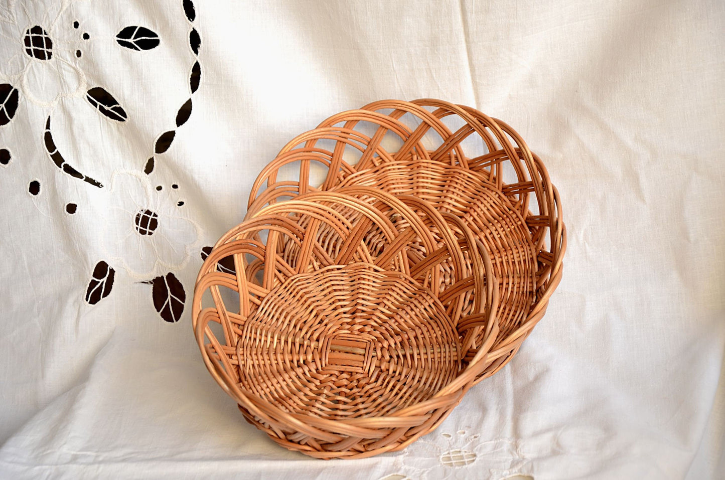 Handwoven Wicker Basket,  Fruit Basket, Bread Basket, Egg Basket, Easter Basket Display Basket, Bohemian Decor, Table Centerpiece Rustic