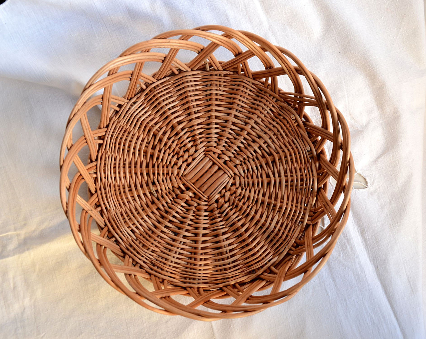 Handwoven Wicker Basket,  Fruit Basket, Bread Basket, Egg Basket, Easter Basket Display Basket, Bohemian Decor, Table Centerpiece Rustic