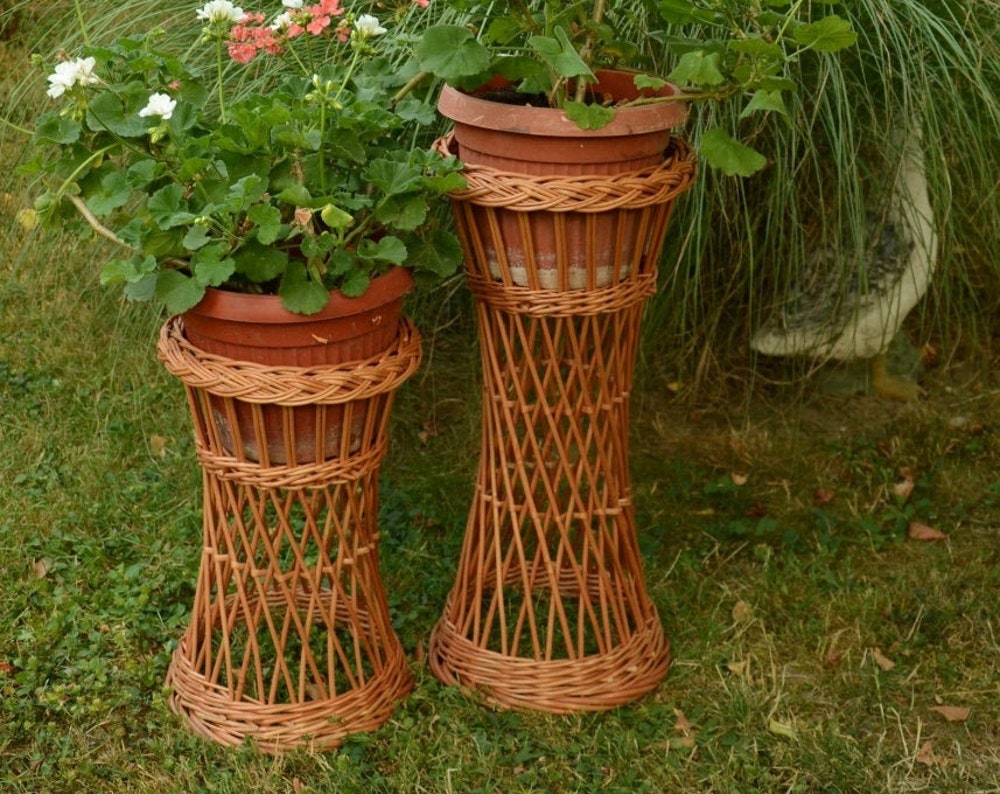 Wicker Flower Pot Holder